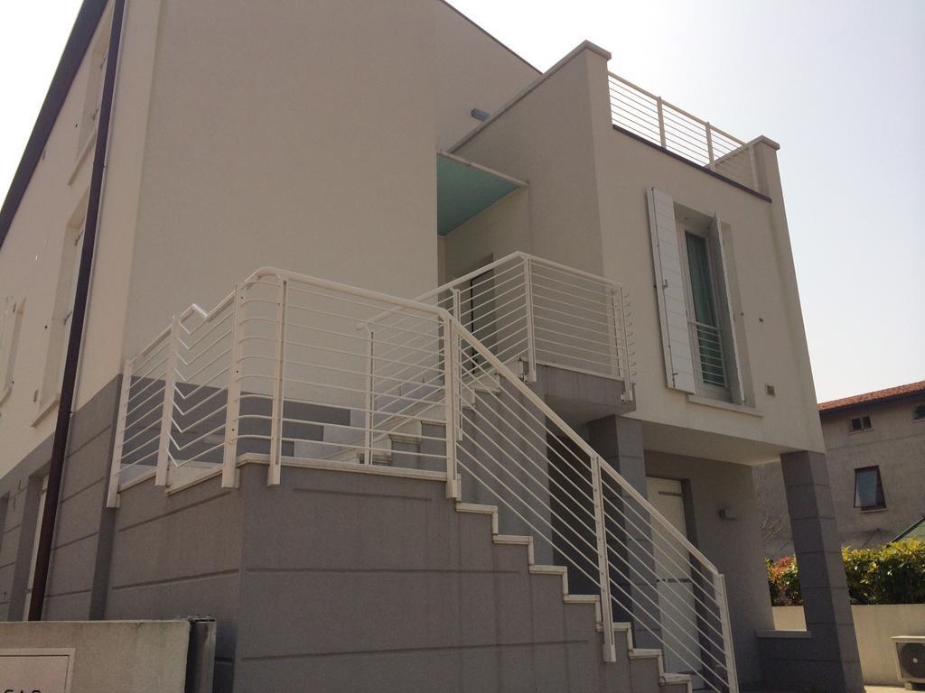 Appartamenti Villa Giulia - Walterigato Apartments Solo Per Famiglie Lido di Jesolo Eksteriør billede